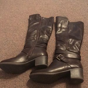 dark brown buckle boots